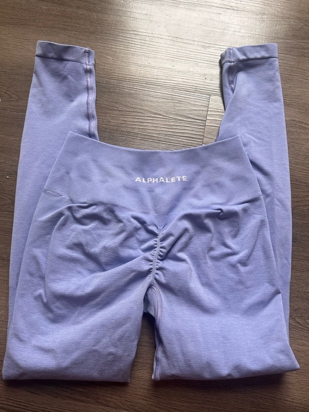 Alphalete Lavender Scrunch-Back High-Rise Leggings